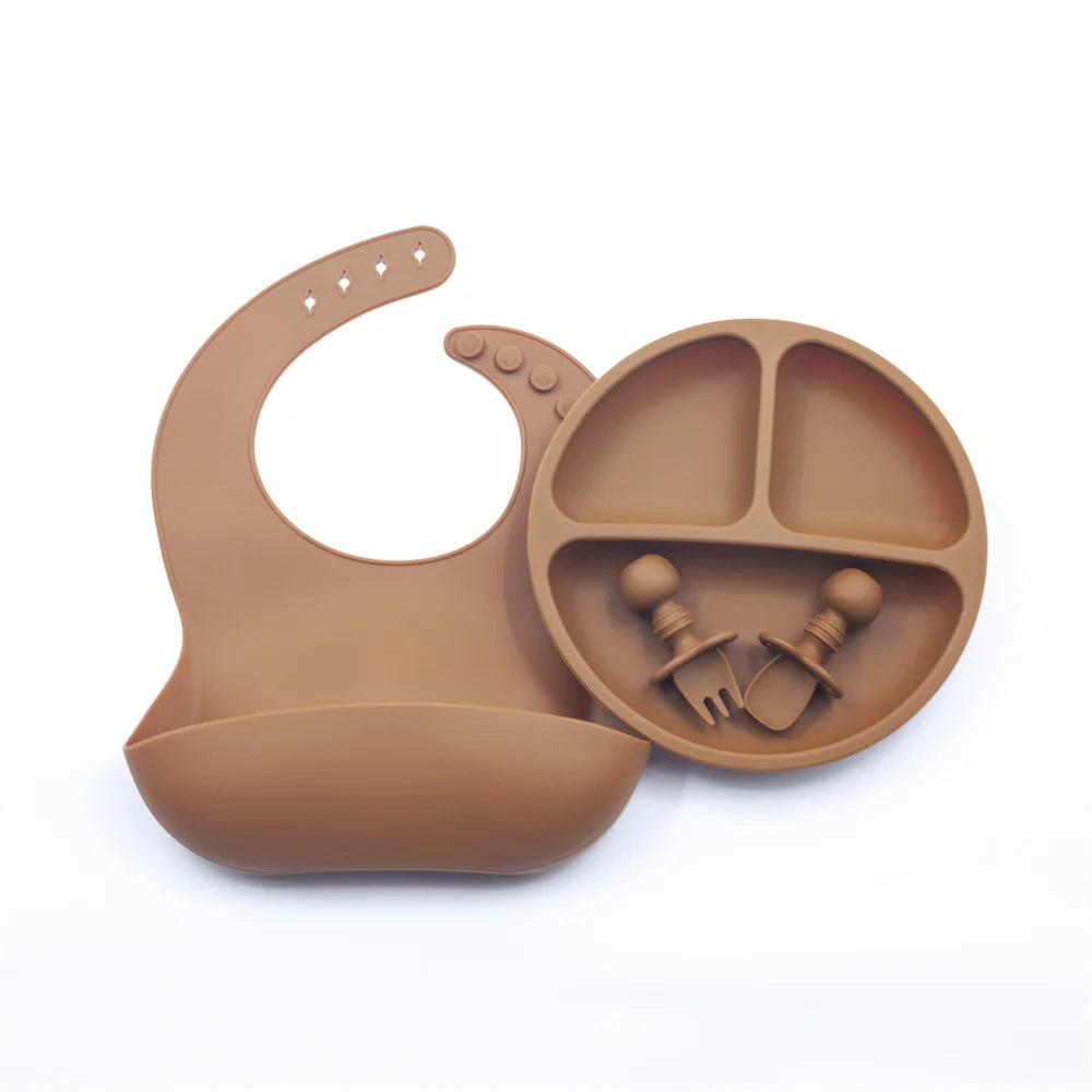 Wholesale Hot Food Safe Silicon Children Divided Plate Kids Spoon and Bib Silicone Baby Feeding Set